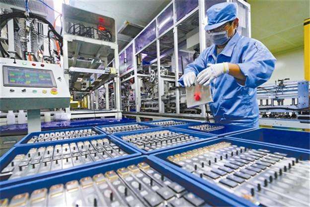 擬投資15億元建設(shè)硅碳負(fù)極、添加劑等鋰電材料項(xiàng)目